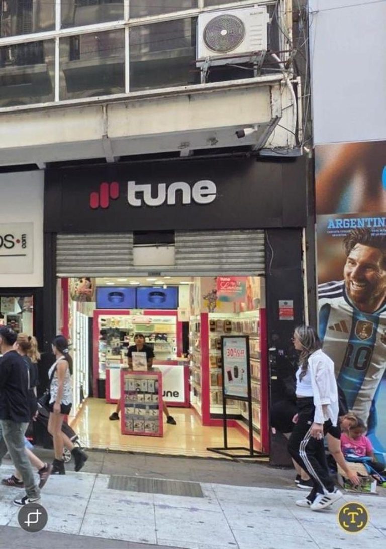 2034303965 1 768x1093