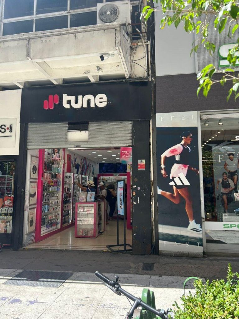 2034303969 1 768x1024