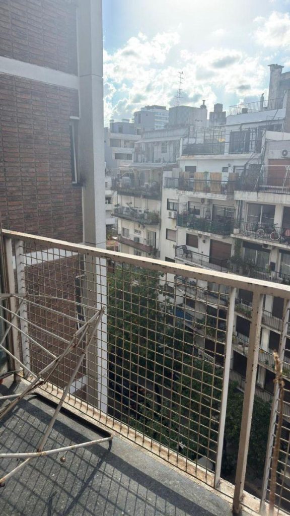 2036015897 2 576x1024